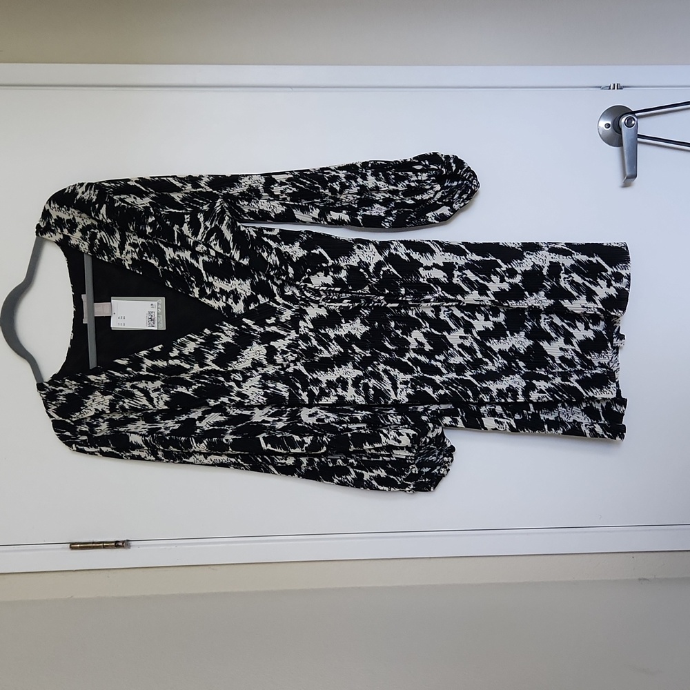 H&M Plissé wrap dress